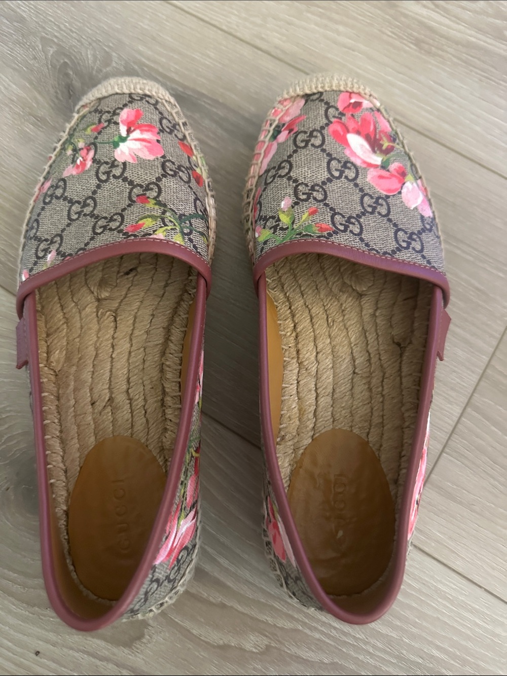 Authentic Gucci Pink Floral GG Canvas Espadrille - women size 6